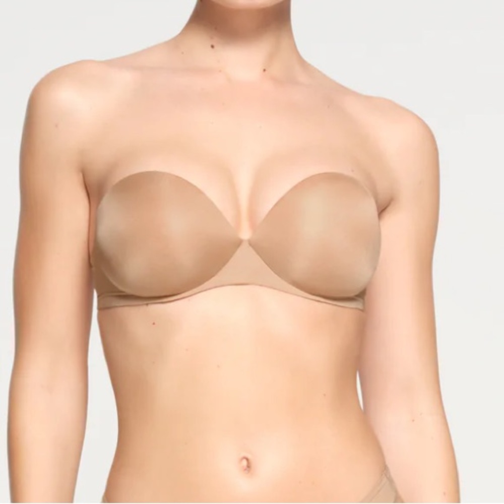 Skims New Strapless Ultimate Collection Push Up Bra Clay